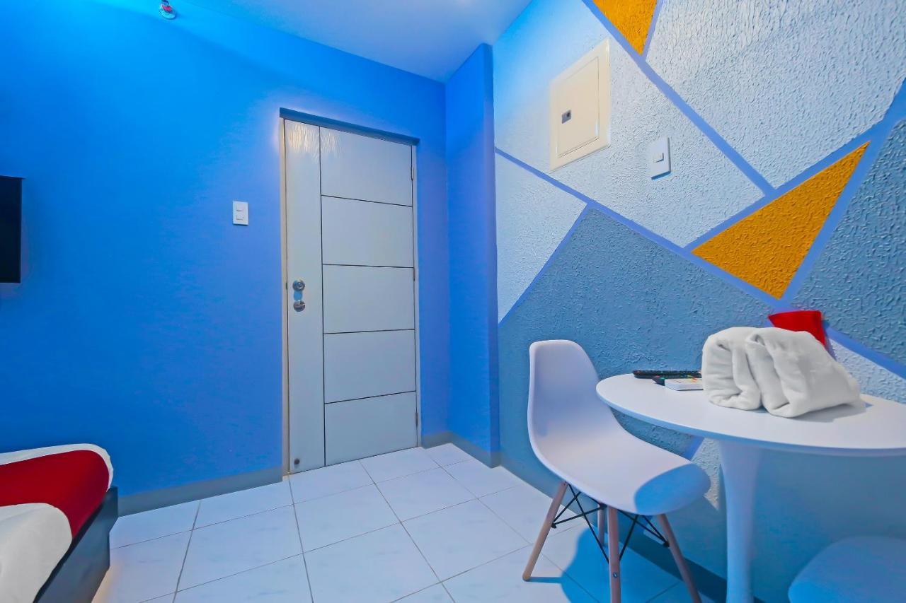 Oyo 896 Silverio Suites Manila Eksteriør billede